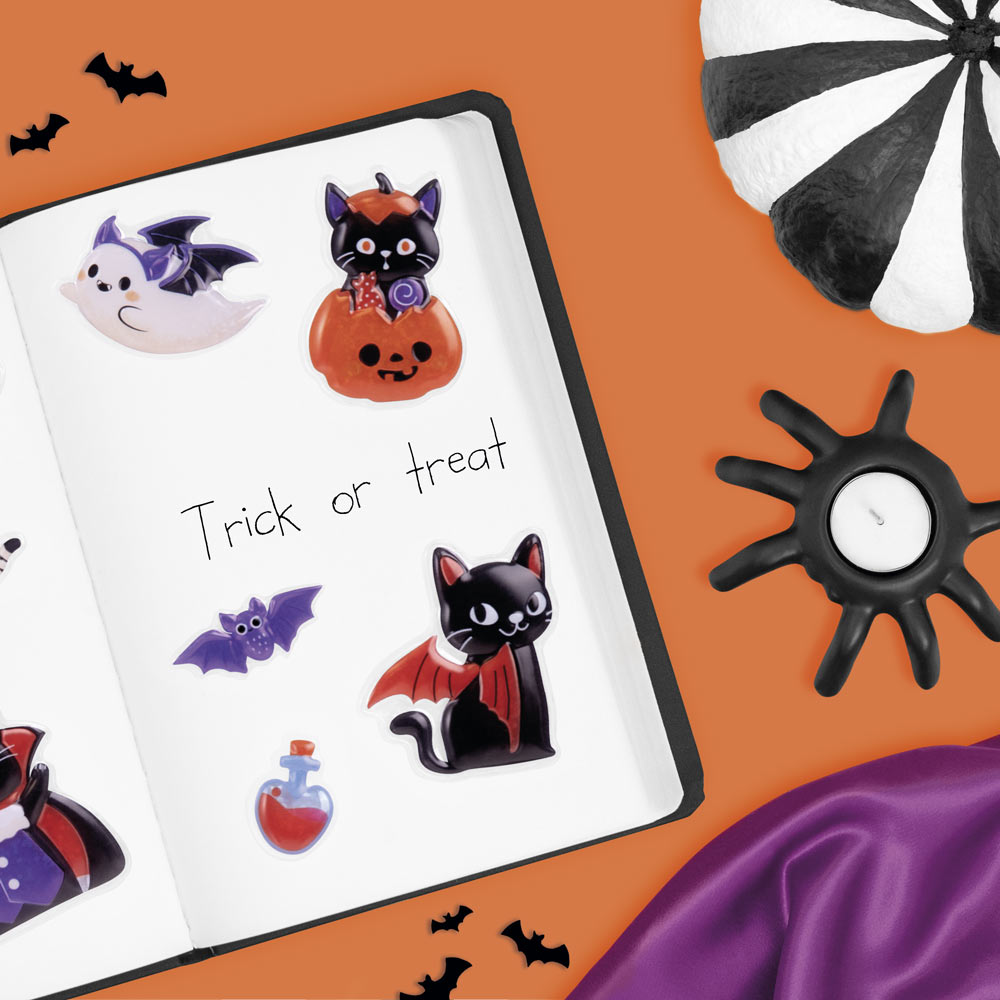 Flaxes relieve cats and ghosts halloween