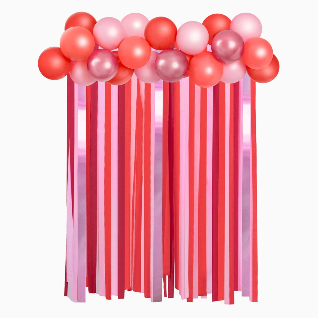 Set Arco Globos Látex y Cortina Papel San Valentín Decoración