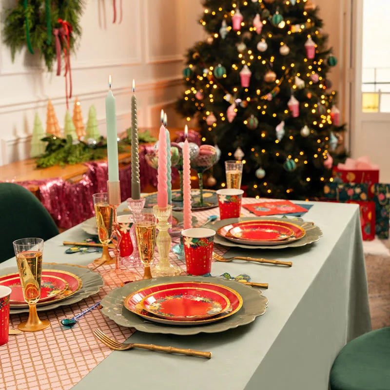 Flacher runder Dessertteller aus Pappe Ø 18 cm Weihnachtsschmuck – Perfekte Party – Oh Yeah!