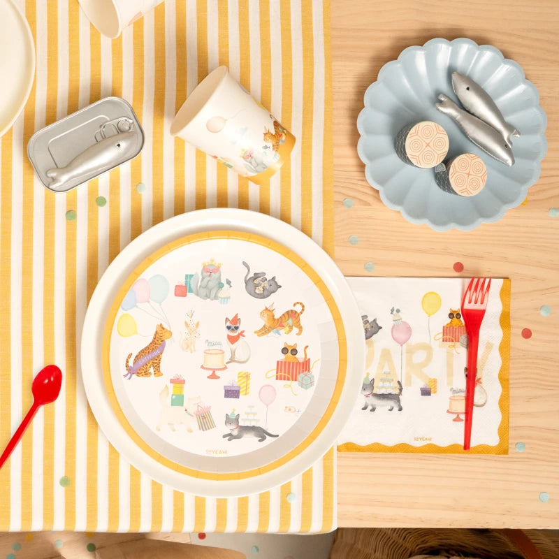 Inspiracion con Kit Mesa Premium 12 Personas Gatitos 114 piezas