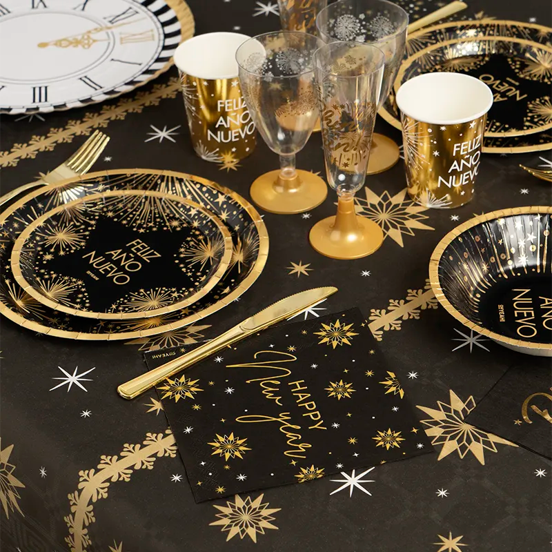 Silvester-Tischdeckenrolle 1,20 x 5 m schwarz mit goldenem Stern-Aufdruck für elegante Partys – Oh Yeah!