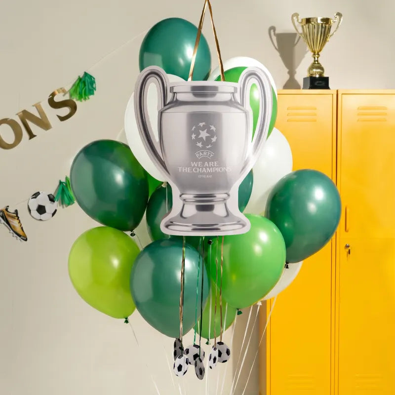 Piñata-Fußballpokal
