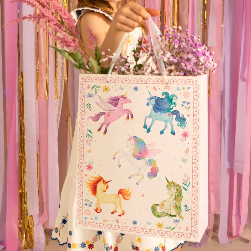 Saco pequeno de papelão para presente 18 x 10 x 24 cm Unicórnios Mágicos