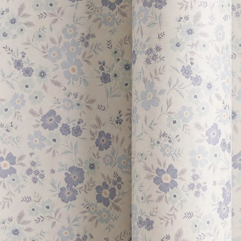 Papel de Regalo 70 cm x 2 m Blanco con Flores Azul Pastel