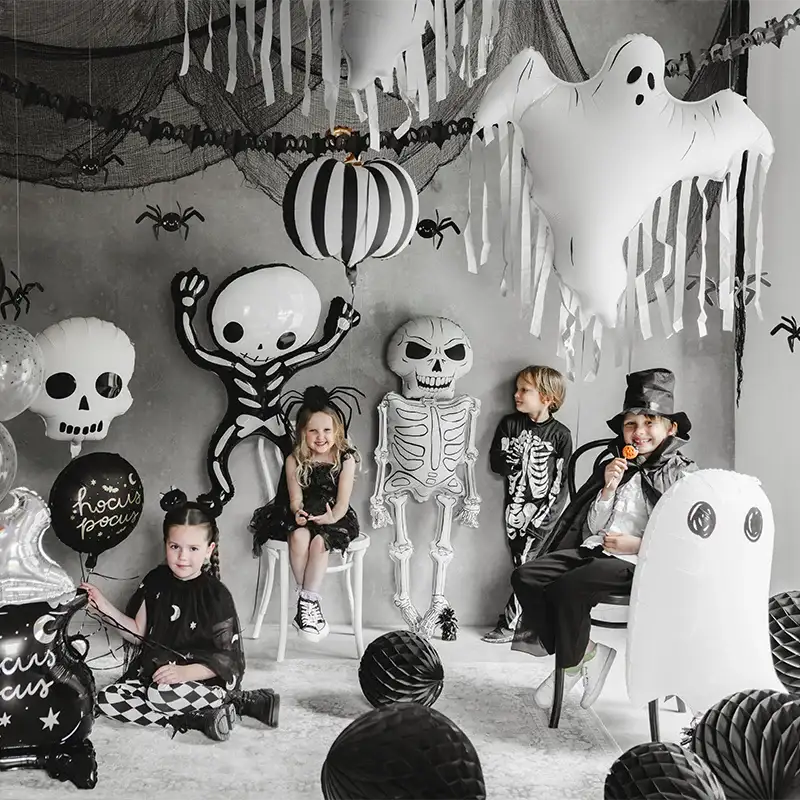 Ghost Foil Globe 93 x 86 cm Halloween