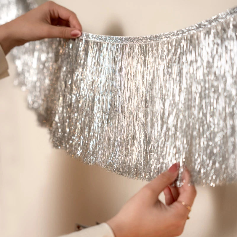 Inspiracion con Guirnalda Flecos Metalizada Plata