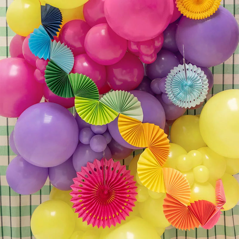 Guirnalda Papel con Abanicos Arcoíris 2.5 m