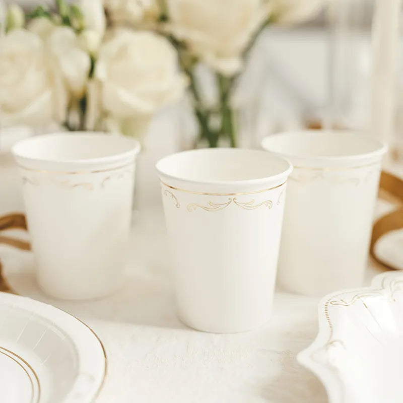 Vaso Cartón 220 cc Blanco con Detalles Dorados