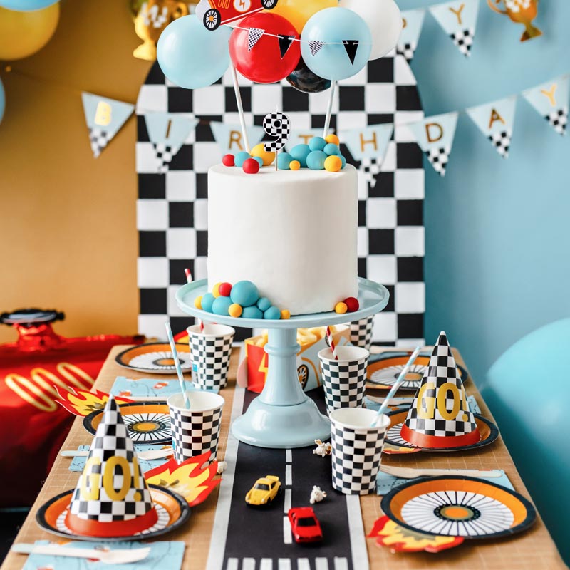 Pack 50 Platos De Cartón 18 Cm - Desechables, Aptos Para Comida Caliente, Diseño Elegante Para Fiestas