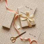 Papel de Regalo 70 cm x 2 m Crema con Flores