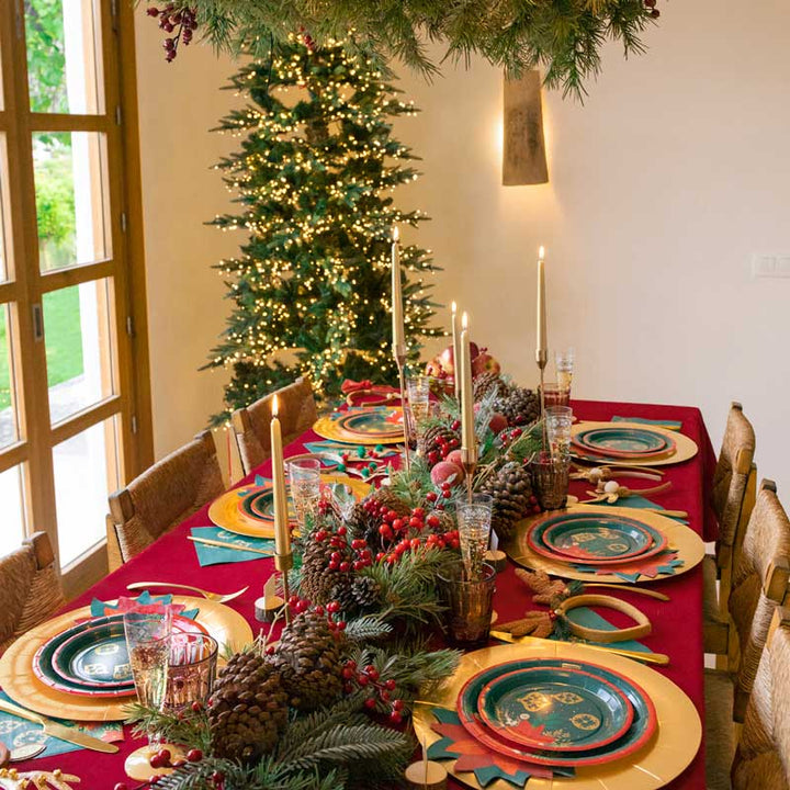 Traditional Christmas Premium Table Kit 12 people