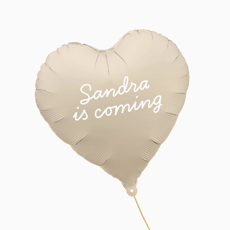 Matter Folienballon 45 cm, personalisiertes cremefarbenes Herz „You're Amazing Name“, weißes Vinyl