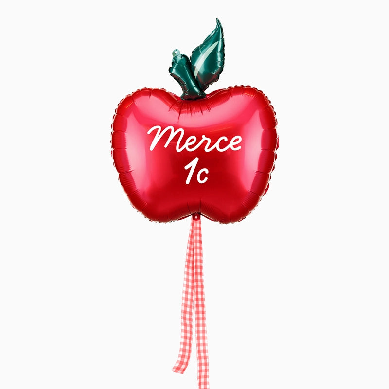 Balão de folha de maçã vermelha com nome de tecido de vichy personalizado e curso de vinil branco