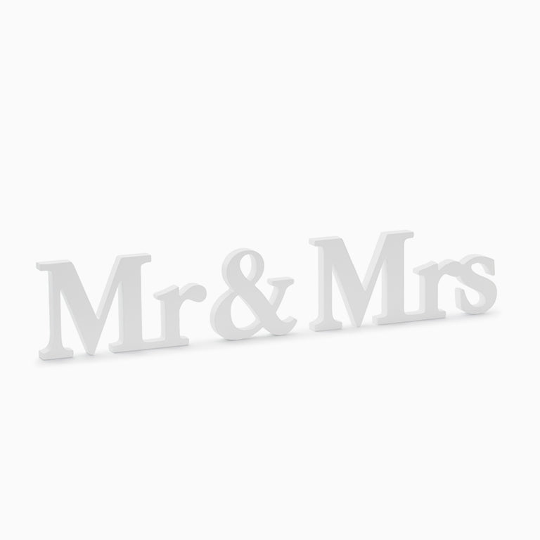 Wedding calligraphy sign 'Mr & Mrs'