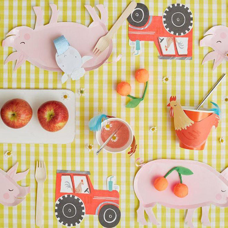 Tractor paper napkins on the farm / pack 16 units