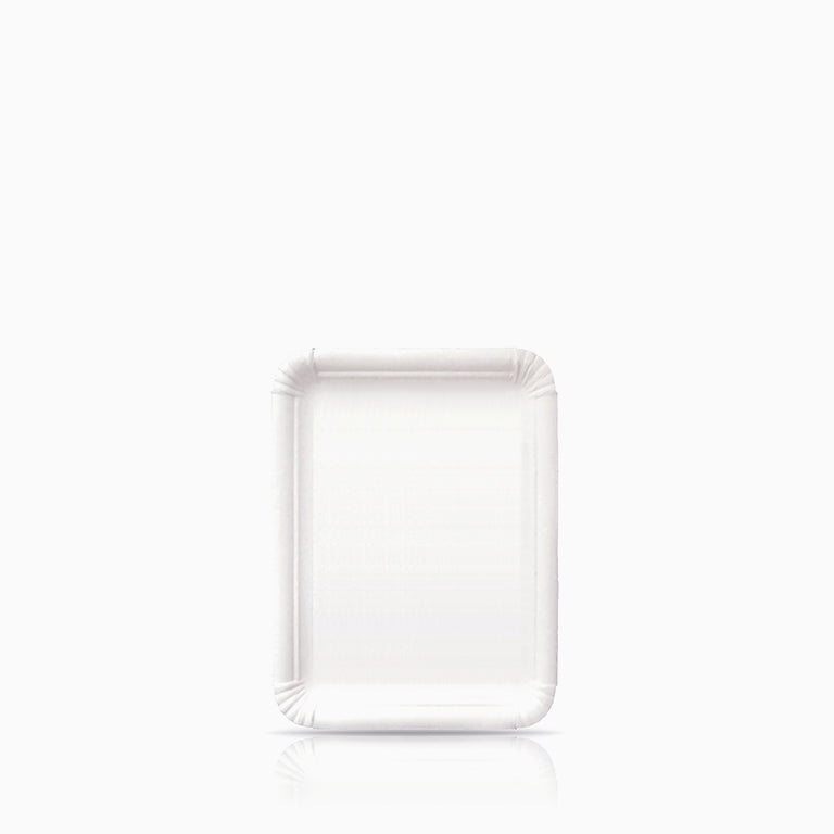 18 x 24 cm white rectangular cardboard tray